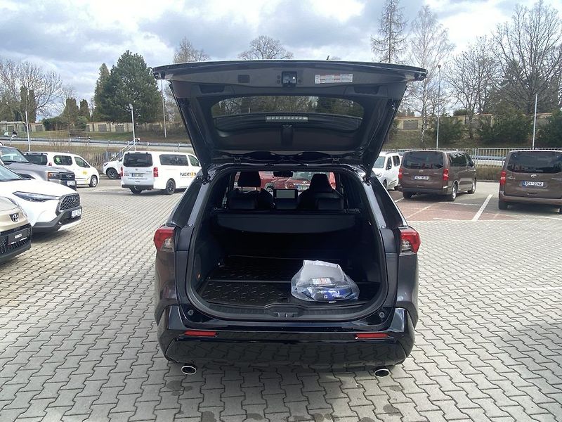 Toyota RAV4 2.5 Plug-in Hybrid Executive - fotka 7 z 28