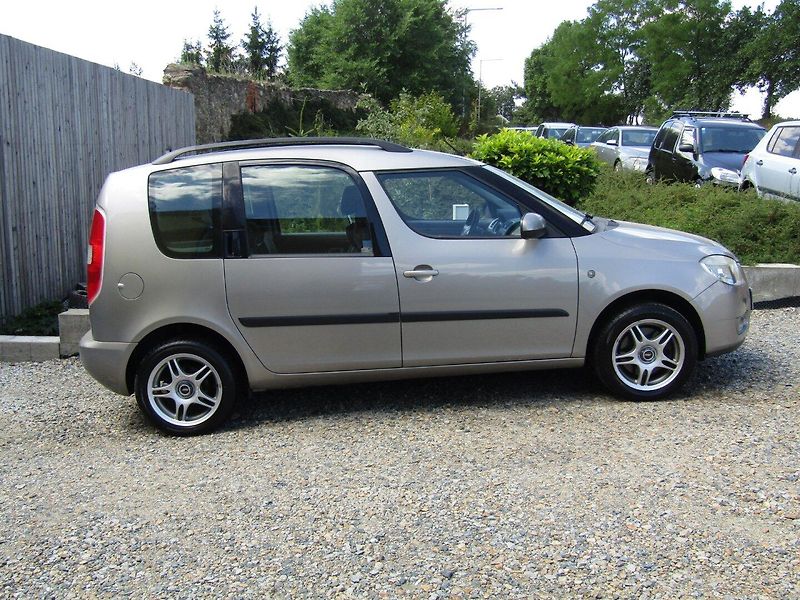 Škoda Roomster (2008) 1.9 TDI 77kW  BEZ DPF - fotka 10 z 36