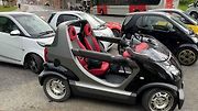 V Horních Jelčanech, v obci, kterou proslavil slavný rybníkář Jakub Krčín, jenž je spojený i s Třeboní, se o víkendu sešli nadšenci vozidel Smart, přijel i unikátní Crossblade.