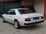 Mercedes-Benz 200 2,0 124 E Coupe SportLine - náhled 3