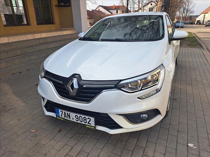 Renault Mégane 1,5 dCi - fotka 16 z 38