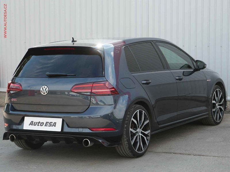 Volkswagen Golf (2017) 2.0 TSi, GTi, DSG - fotka 4 z 26