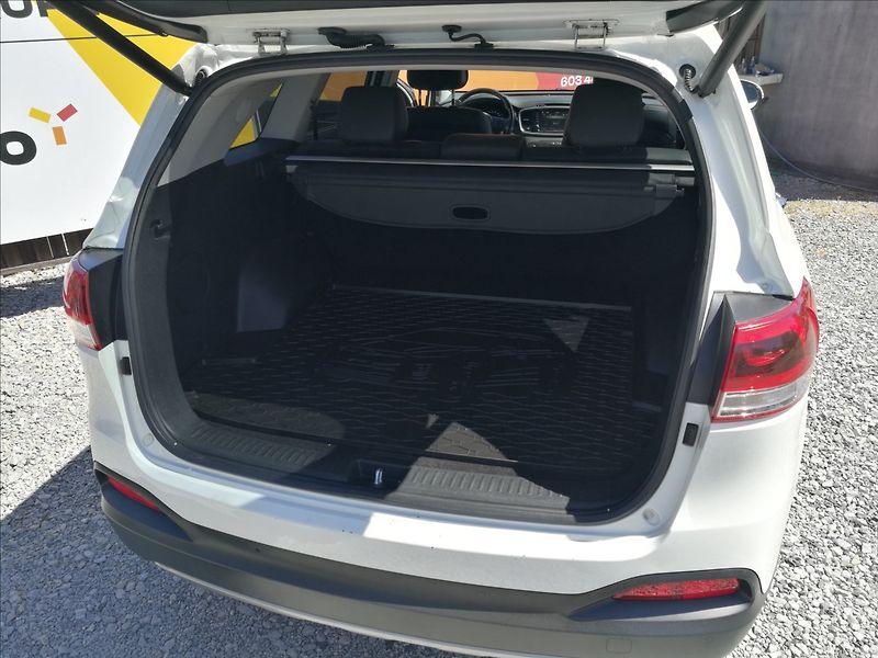 Kia Sorento 2,2 CRDi AWD ECOdynamics - fotka 21 z 27