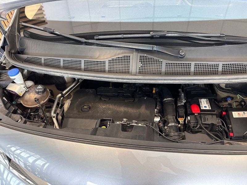 Toyota ProAce Verso 2.0 CDTI FAMILY LONG - fotka 33 z 33