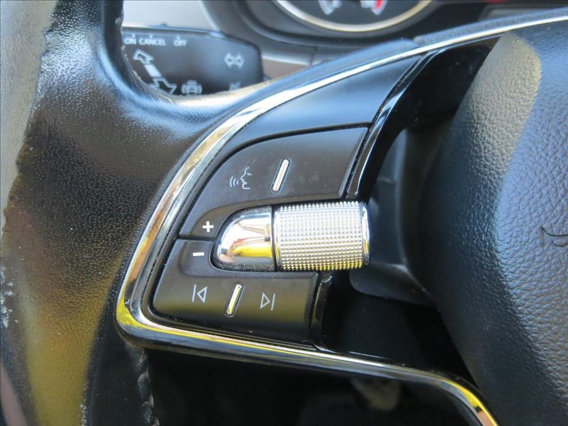 Škoda Fabia 1,0 TSI Style Tažné ČR - fotka 17 z 22