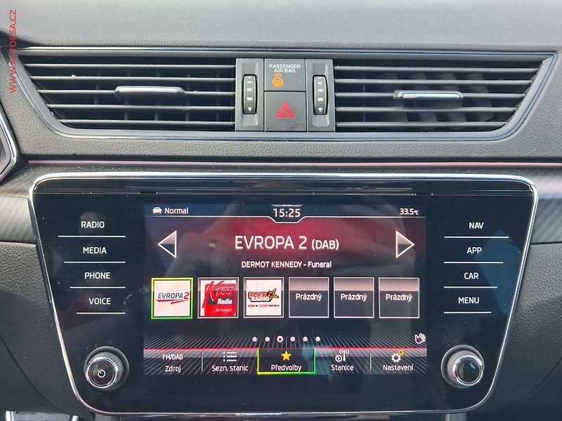 Škoda Superb (2021) 1.5 TSi, SportLine, DSG - fotka 16 z 29