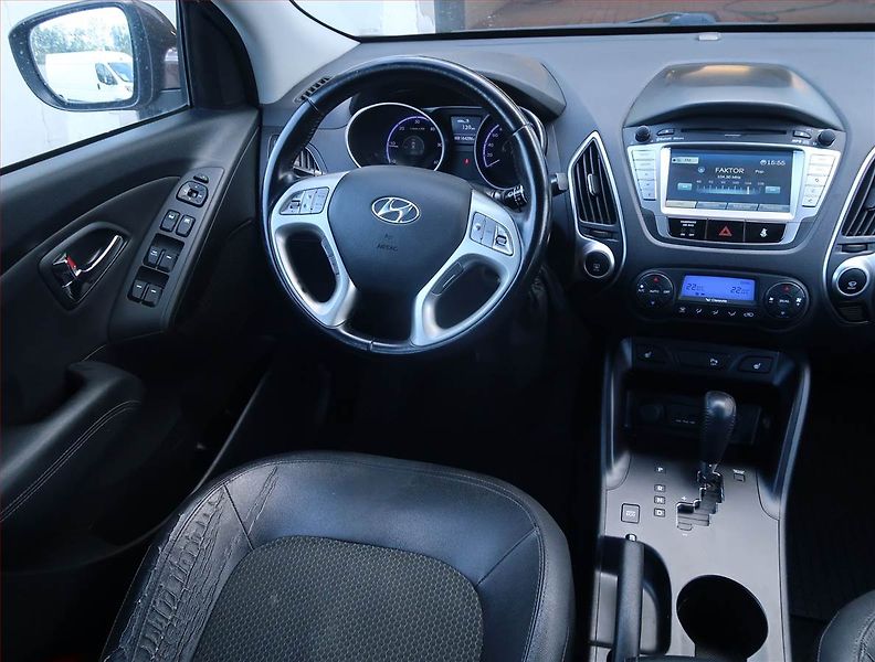 Hyundai ix35 (2013) 2.0 CRDi, 4X4, Automat, Navi - fotka 7 z 15