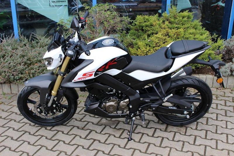QJ Motor SRK 125 S (2025) NOVINKA 2025 SKLADEM - fotka 8 z 9