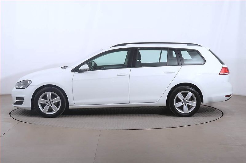 Volkswagen Golf (2016) 1.6 TDI, Serv.kniha, Tempomat - fotka 3 z 17