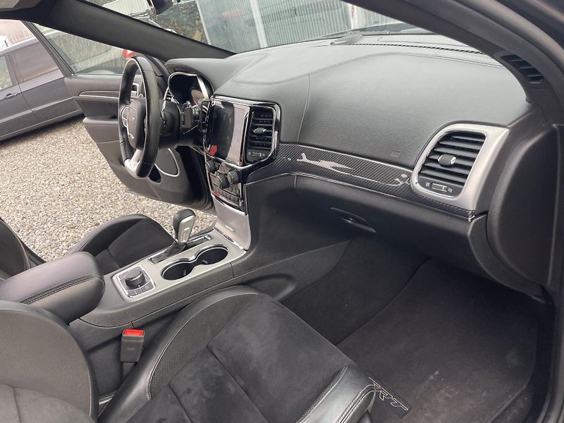 Jeep Grand Cherokee 6.4i 480PS HEMI SRT CZ 78000KM - fotka 144 z 187