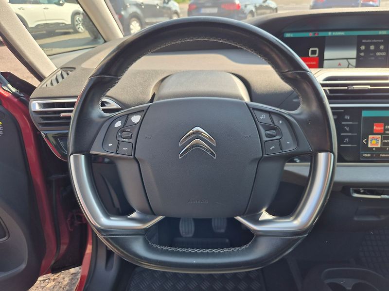 Citroën C4 Picasso 1.2 96kW Manuál, SHINE výbava - fotka 14 z 26