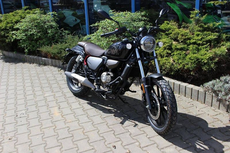 QJ Motor SRV 125 (2026) 2026 SKLADEM - fotka 2 z 7