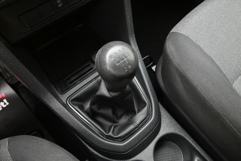 Volkswagen Caddy 2,0 TDI 75kW MAXI KLIMA - fotka 20 z 27