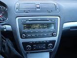Škoda Octavia (2009) Elegance 1.6, Park. senzory - náhled 12