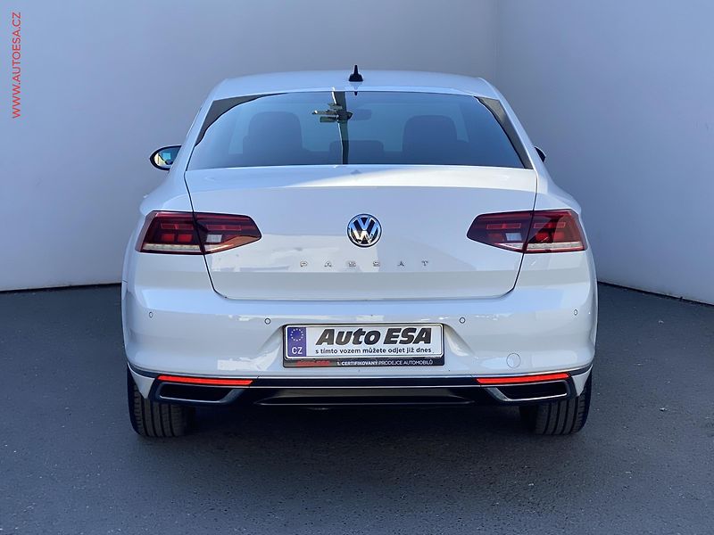 Volkswagen Passat (2020) 2.0TDi, ČR, DSG, LED - fotka 5 z 18