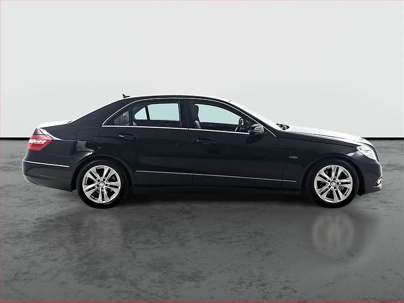 Mercedes-Benz Třídy E (2009) E 350 CGI, Automat - fotka 6 z 19