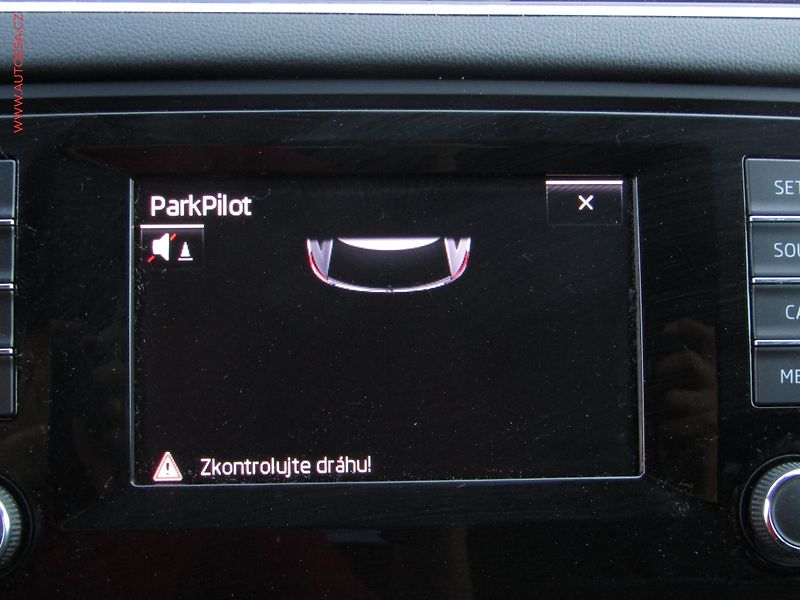 Škoda Octavia (2013) 2.0 TDi, Elegance, TZ, bixen - fotka 17 z 19