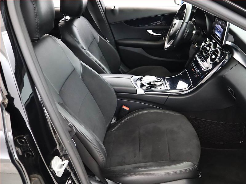 Mercedes-Benz Třídy C (2015) AMG Style C 300 h, Automat - fotka 7 z 20