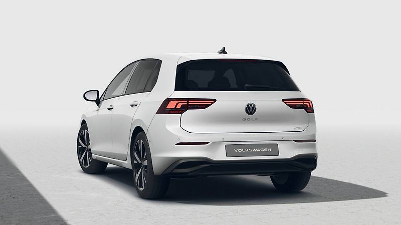 Volkswagen Golf (2026) People 7DSG mHEV 1,5eTSI - fotka 2 z 7