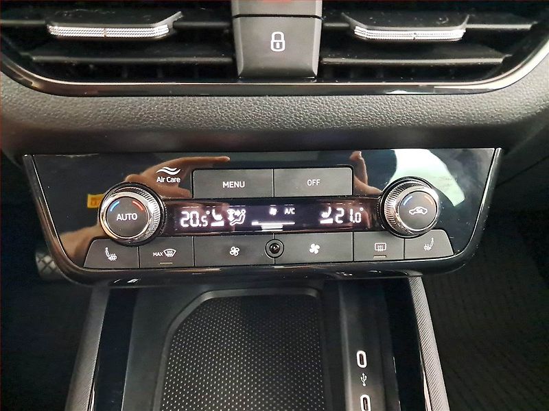Škoda Kamiq (2025) Top Selection 1.0 TSI - fotka 13 z 17