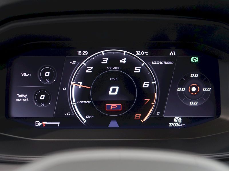 Cupra Formentor (2024) 1.5TSI 110KW DSG - fotka 18 z 45
