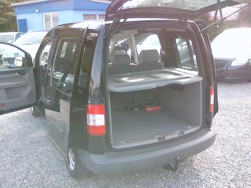 Volkswagen Caddy (2005) 1.6i 16V, závěs - fotka 27 z 30