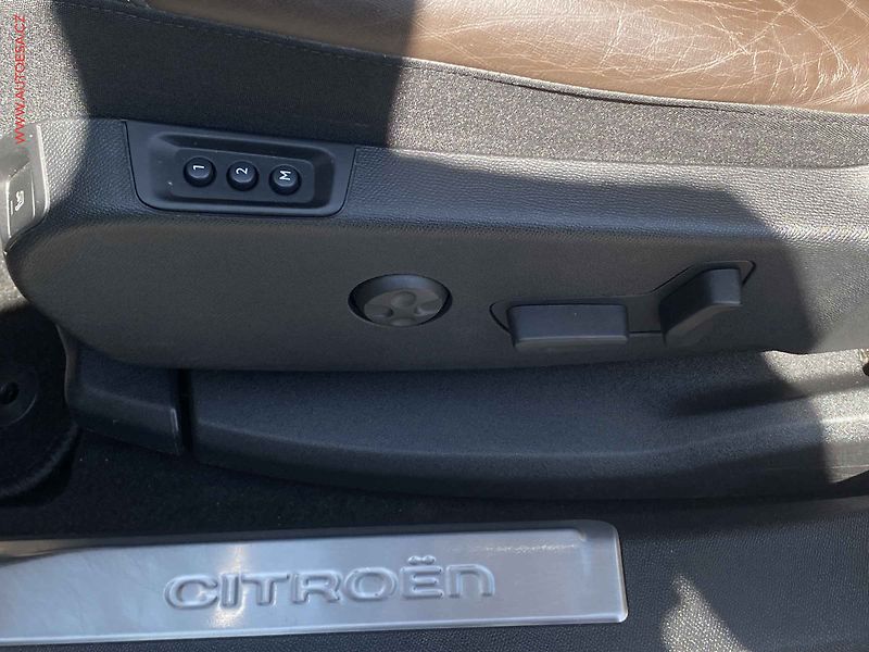 Citroën C5 Aircross (2019) 1.2PT, Shine, kůže, panor - fotka 12 z 21