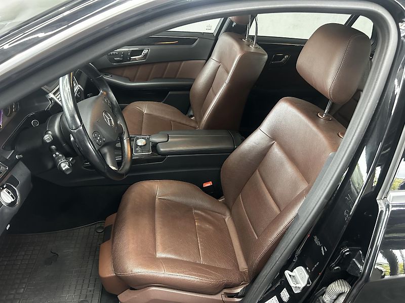 Mercedes-Benz Třídy E (2010) E 350 4 Matic AMG Kombi - fotka 10 z 21