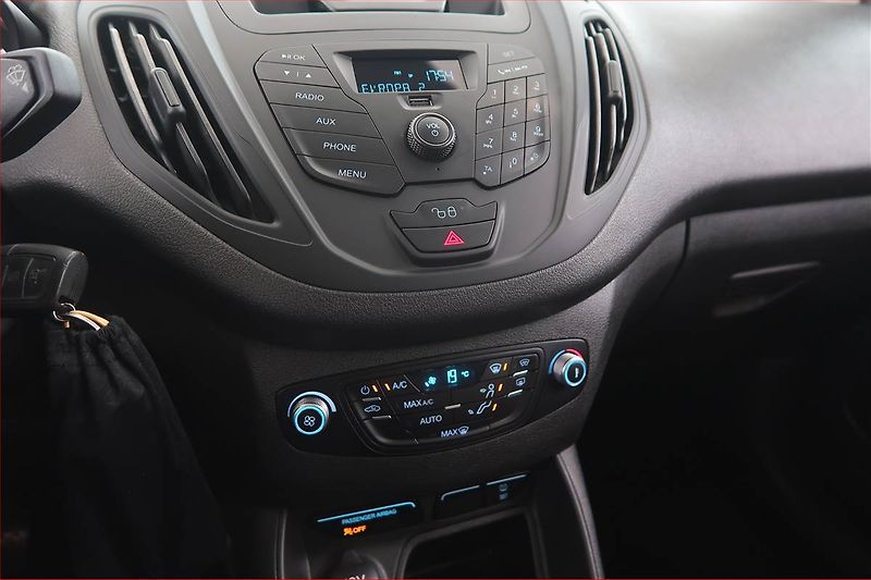 Ford Tourneo Courier (2017) Trend 1.0 EcoBoost, 5Míst, ČR - fotka 12 z 16