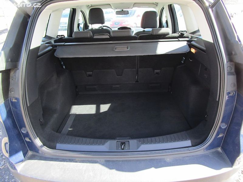 Ford Kuga 1,6-110KW-NOVÉ ROZVODY+OLEJ - fotka 12 z 26