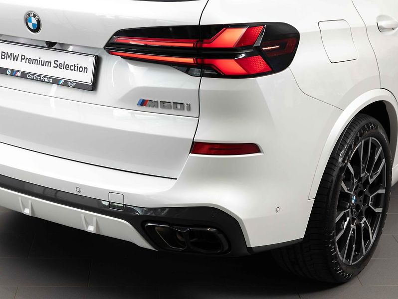 BMW X5 M60i - fotka 9 z 22