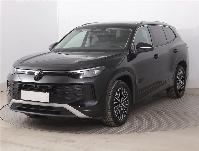 Volkswagen Tayron (2025) 1.5 eTSI - fotka 2 z 16