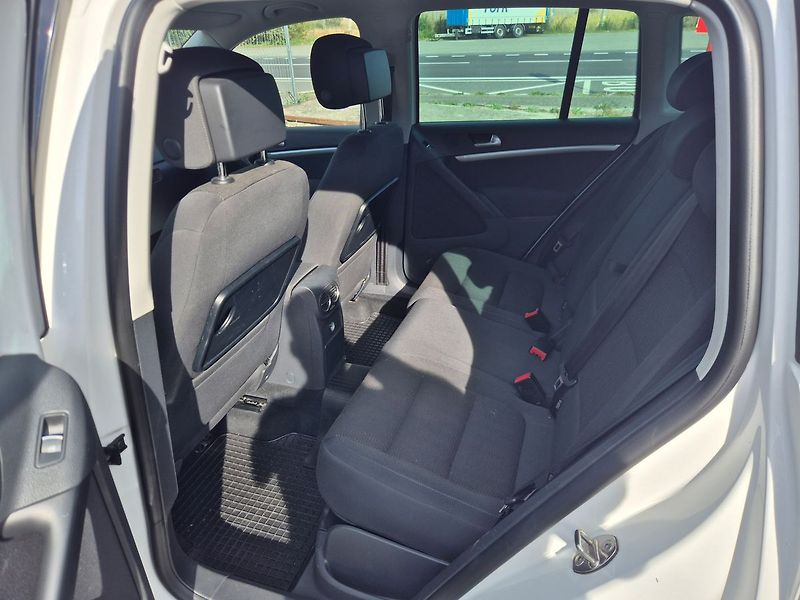 Volkswagen Tiguan 2.0TDi 130kW 4x4, DSG,webasto, - fotka 21 z 26