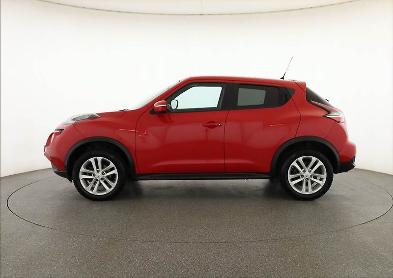 Nissan Juke (2015) 1.6 i, Automat, Serv.kniha - fotka 3 z 17