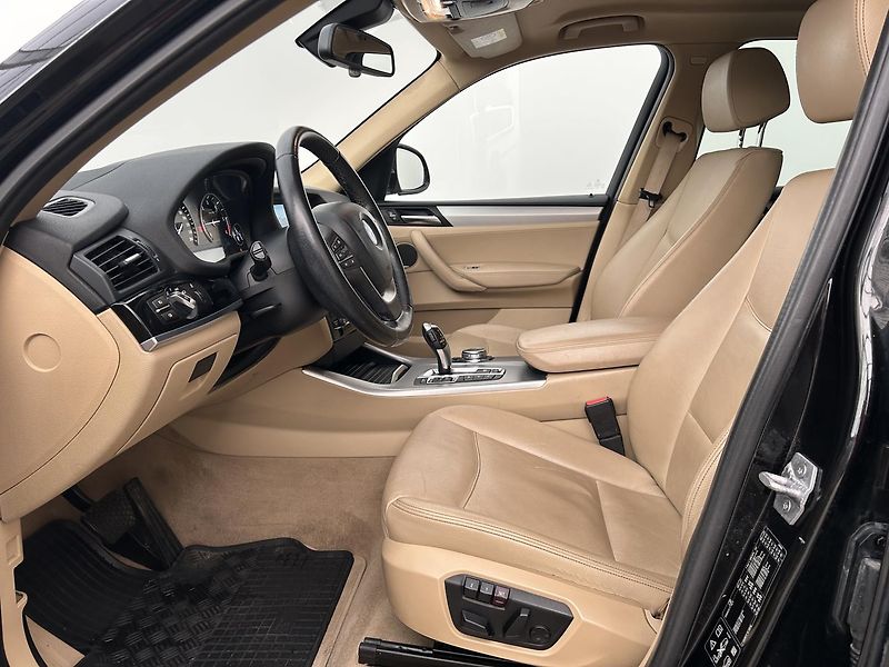 BMW X3 2.0 D 4x4 XLINE - fotka 10 z 29