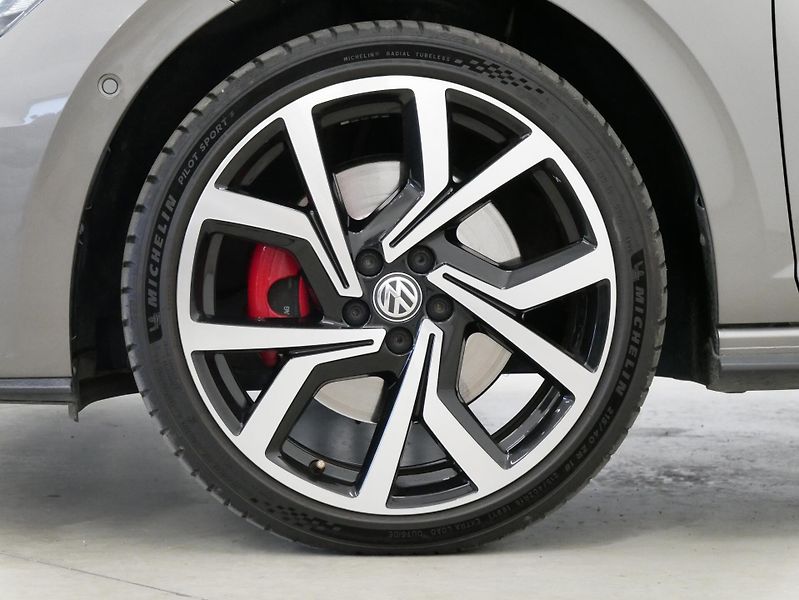 Volkswagen Polo - fotka 10 z 27