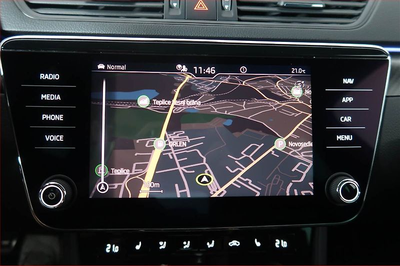 Škoda Superb (2020) Sportline 2.0 TDI - fotka 18 z 20