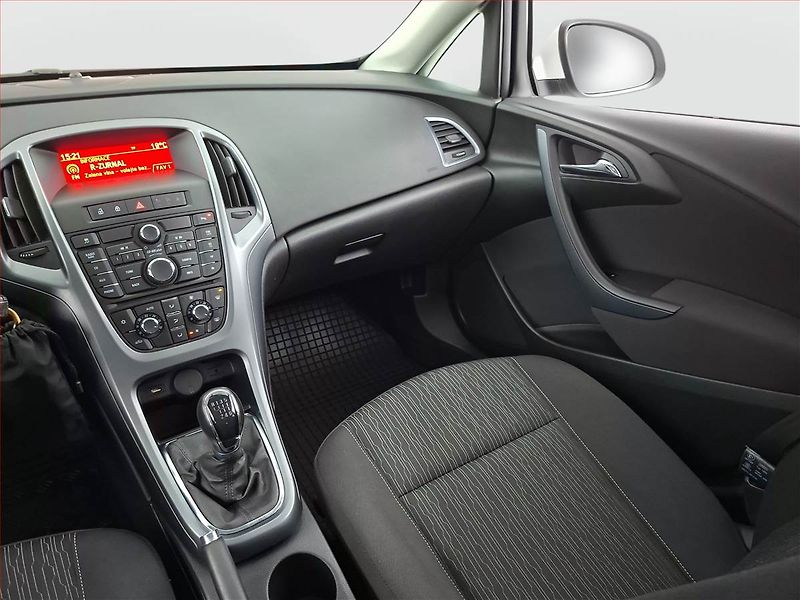 Opel Astra (2014) 1.4 T, Serv.kniha, Tempomat - fotka 8 z 15