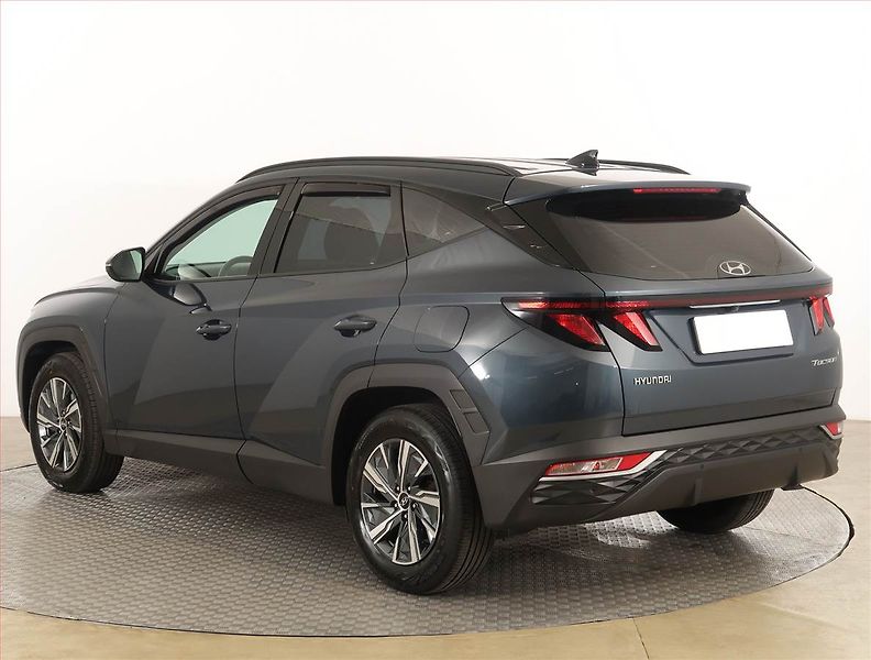 Hyundai Tucson (2021) Family 1.6 T-GDI - fotka 4 z 17