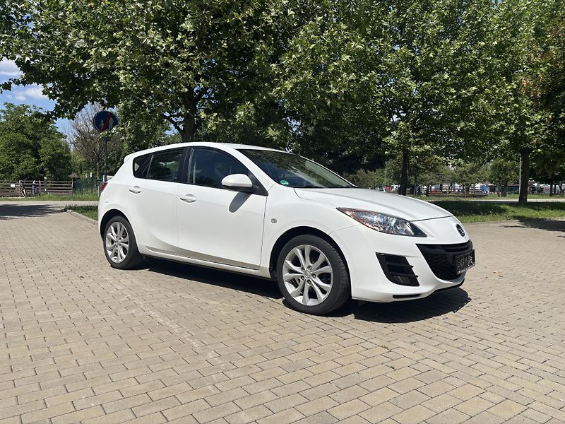 Mazda 3 1.6 Active Plus - fotka 14 z 30