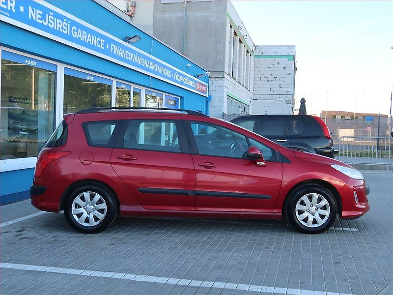 Peugeot 308 (2010) 1.6 HDi, po STK, Tažné - fotka 6 z 16