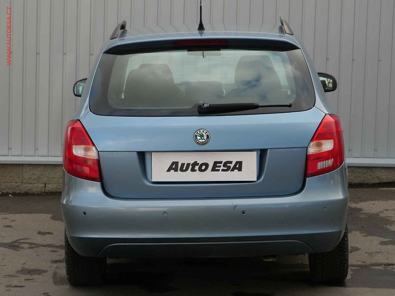 Škoda Fabia (2007) 1.4 MPi, Ambition, AC - fotka 5 z 12