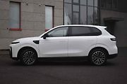 Boční profil nedává pochybnosti o příslušnosti k SUV.