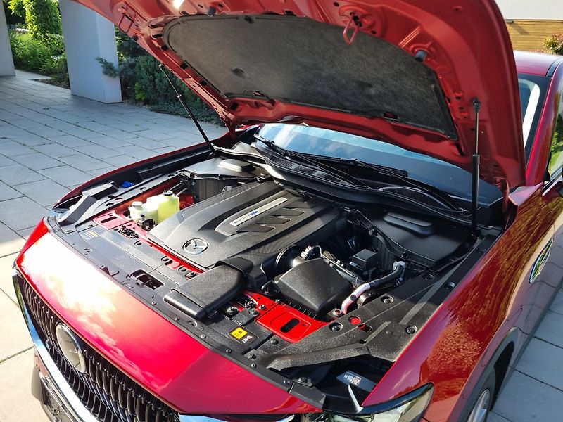 Mazda CX-60 (2022) 2.5 PHEV,EXCLUSIVE LINE,MATRIX - fotka 36 z 47