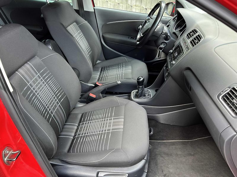 Volkswagen Polo 1.4 TDi 77 kW CLIMATRONIC - fotka 6 z 15