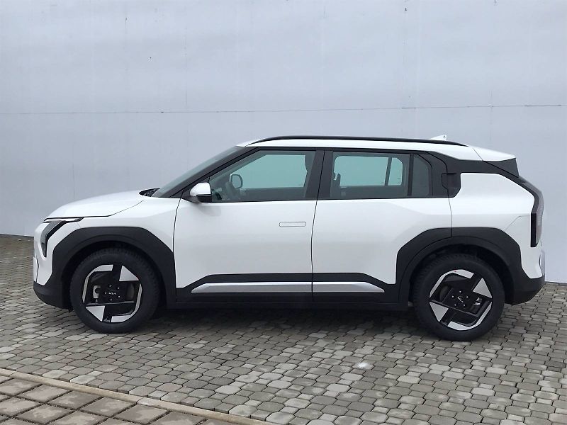 Kia EV3 (2024) AIR 58 kWh - fotka 3 z 6