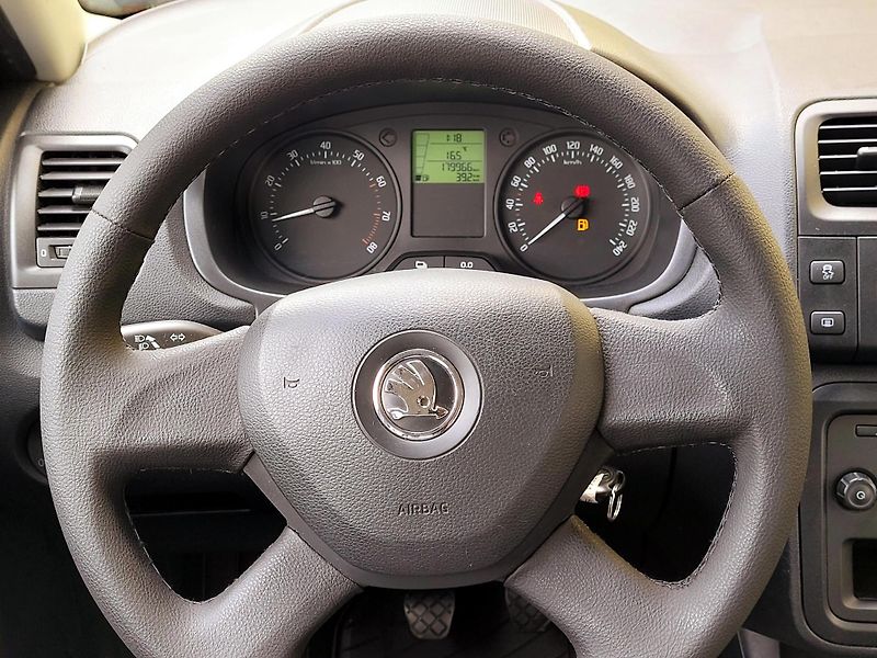 Škoda Roomster TSi *SERV.KNÍŽKA* KLIMATIZACE - fotka 35 z 40