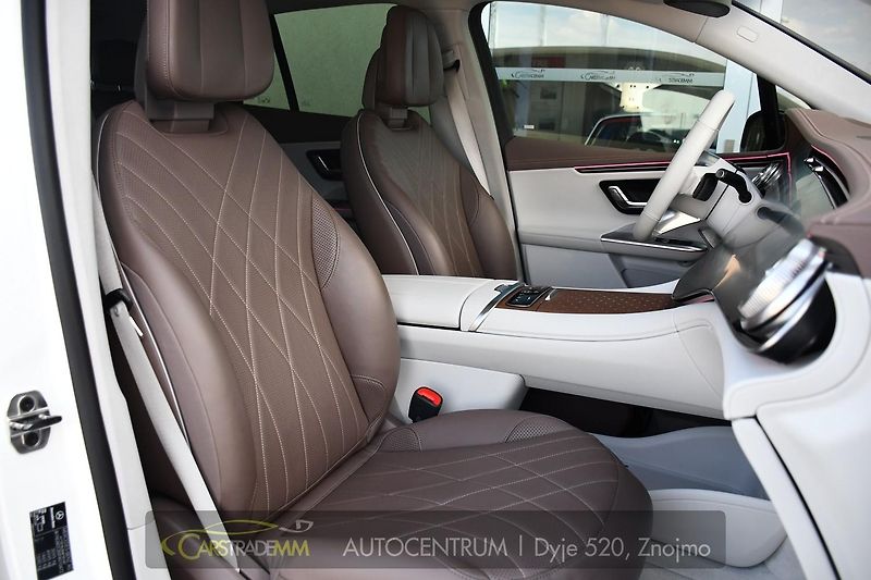 Mercedes-Benz EQE 500 4M VZDUCH MASÁŽE PANOR TAŽ - fotka 16 z 63