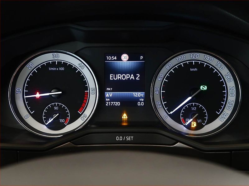 Škoda Superb (2019) 2.0 TDI, 4X4, Automat, Kůže - fotka 11 z 21