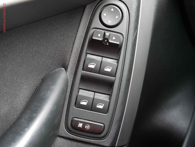 Citroën Grand C4 Picasso (2012) 1.6HDi 7míst, AT, tempo - fotka 11 z 20